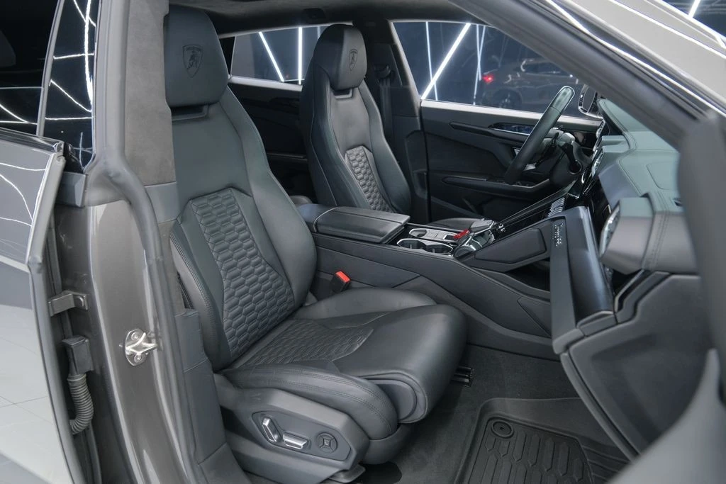 2022 Lamborghini Urus - Image 30 of 31