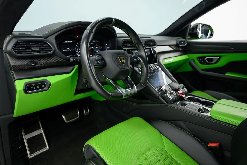 2022 Lamborghini Urus - Image 17 of 21