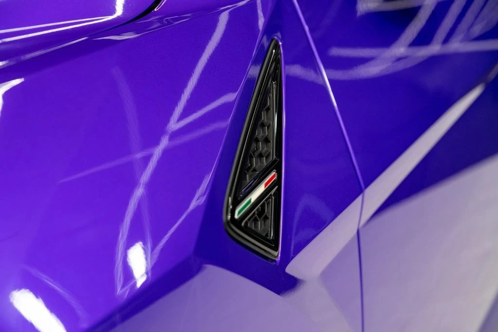 2022 Lamborghini Urus - Image 23 of 31