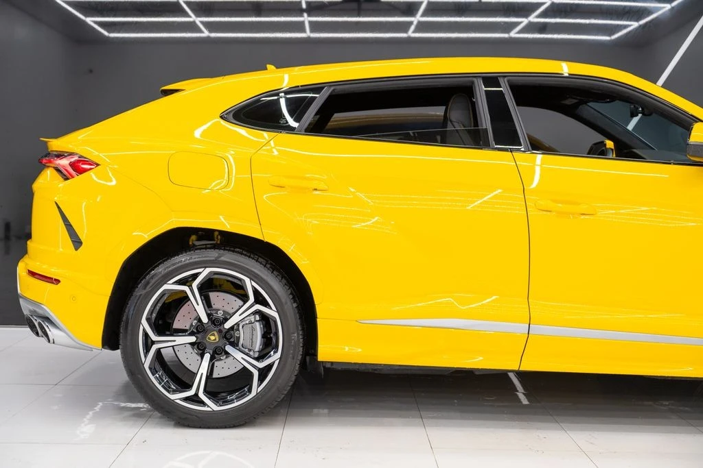2022 Lamborghini Urus - Image 9 of 21
