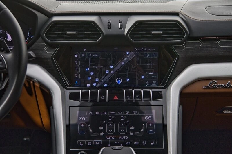 2022 Lamborghini Urus - Image 25 of 31