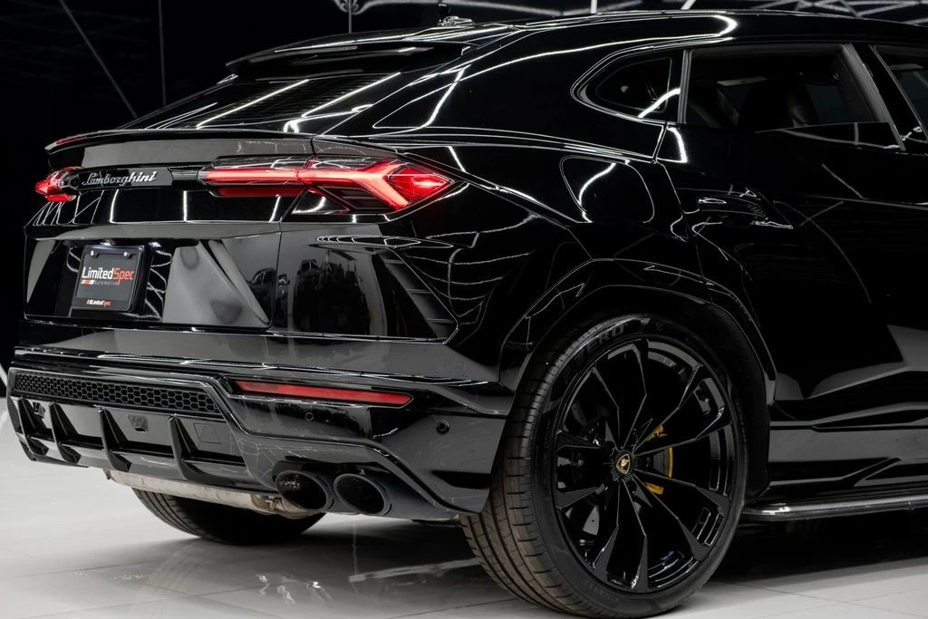 2022 Lamborghini Urus - Image 16 of 21