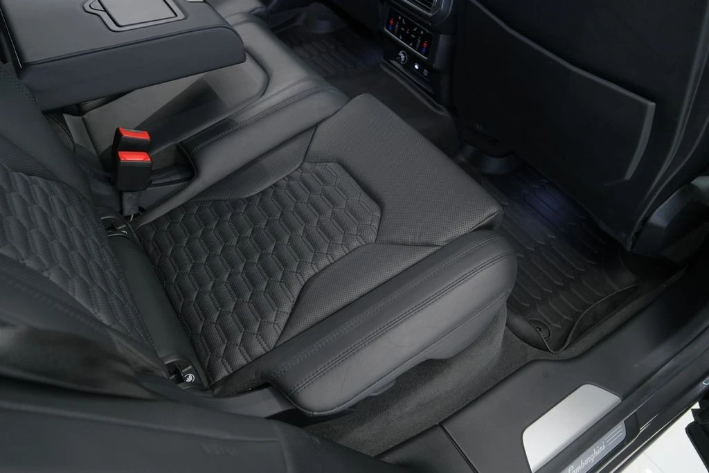 2022 Lamborghini Urus - Image 28 of 31