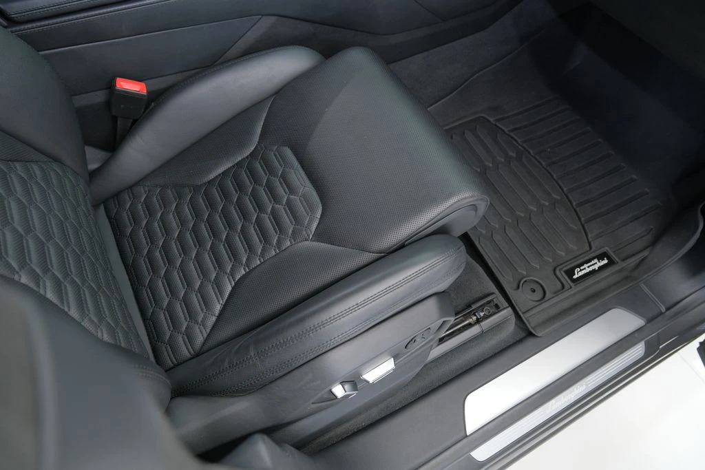 2022 Lamborghini Urus - Image 31 of 31