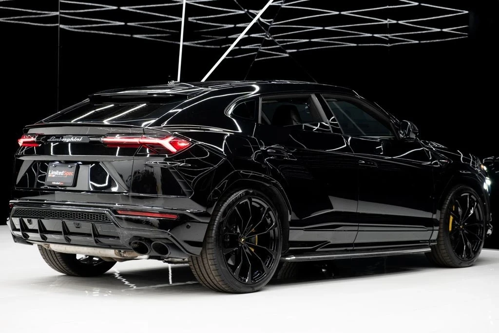 2022 Lamborghini Urus - Image 15 of 21