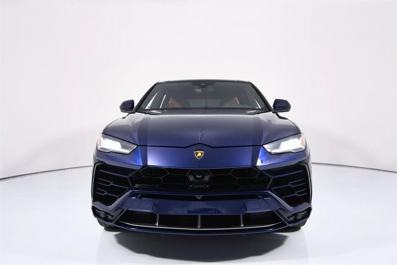 2022 Lamborghini Urus - Image 3 of 31