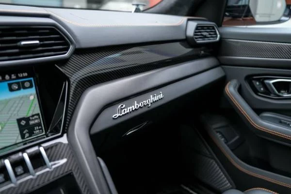 2022 Lamborghini Urus - Image 21 of 21