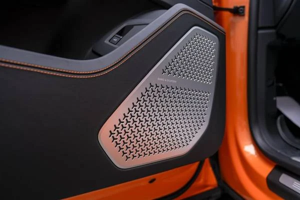 2022 Lamborghini Urus - Image 13 of 21