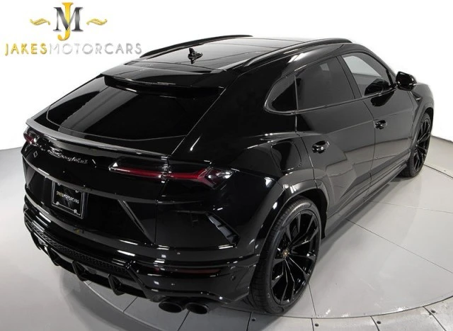 2022 Lamborghini Urus - Image 11 of 21