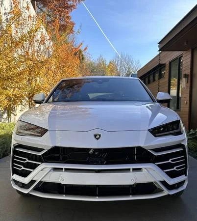 2022 Lamborghini Urus - Image 2 of 9