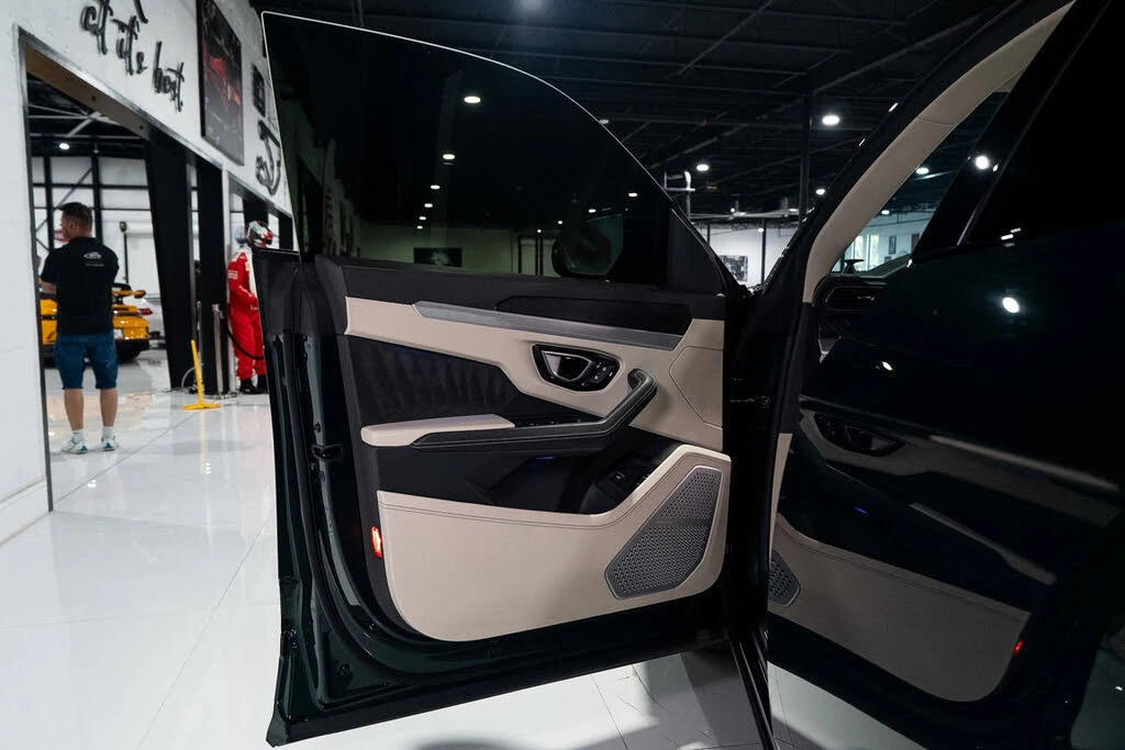2022 Lamborghini Urus - Image 30 of 31