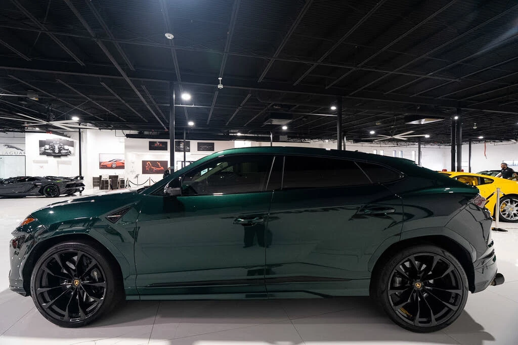2022 Lamborghini Urus - Image 4 of 31