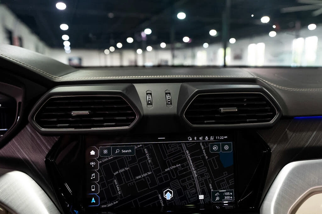 2022 Lamborghini Urus - Image 20 of 31