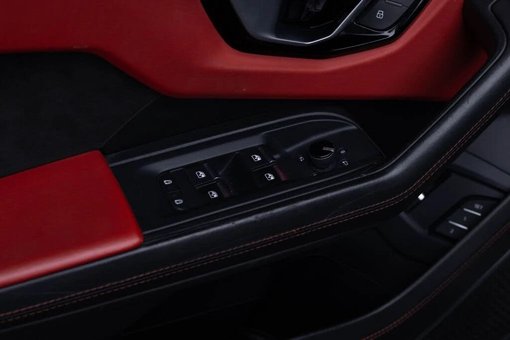 2022 Lamborghini Urus - Image 20 of 31