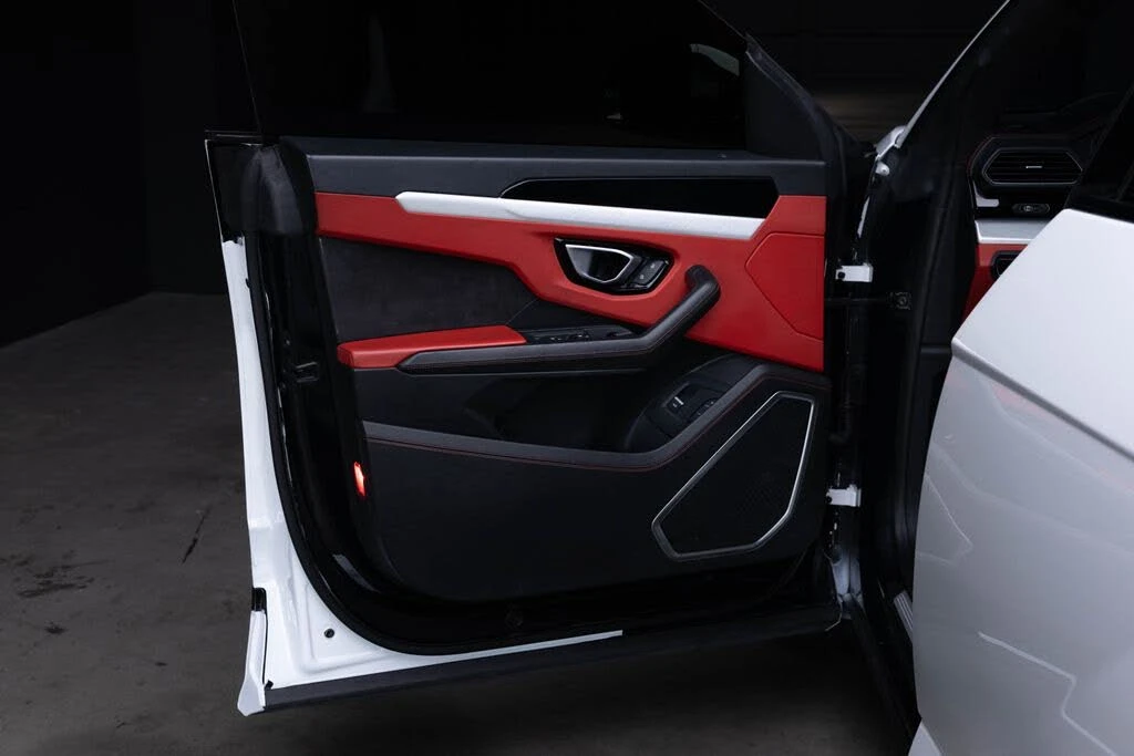 2022 Lamborghini Urus - Image 18 of 31