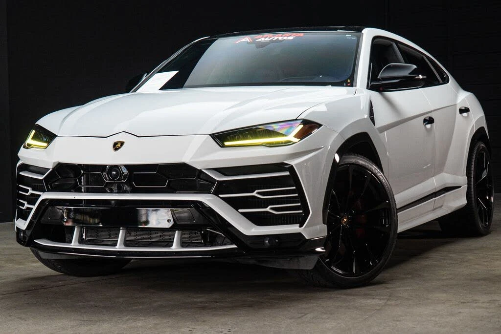 2022 Lamborghini Urus - Image 2 of 31