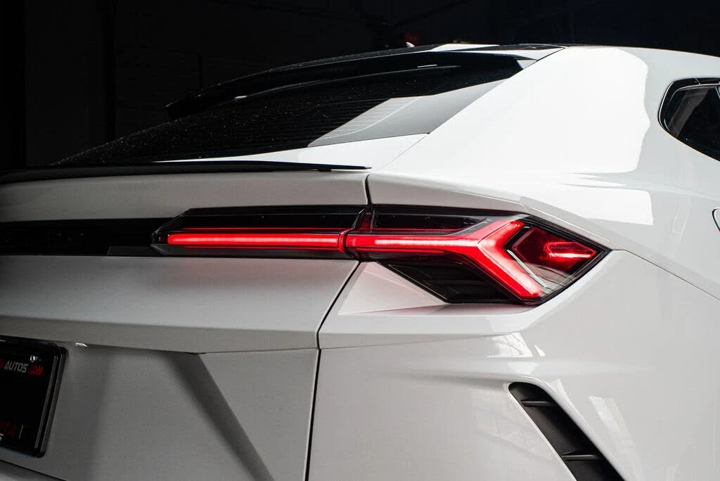 2022 Lamborghini Urus - Image 17 of 31