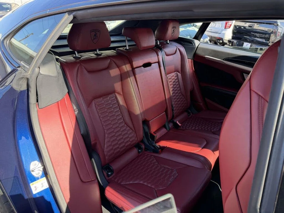 2022 Lamborghini Urus - Image 14 of 31
