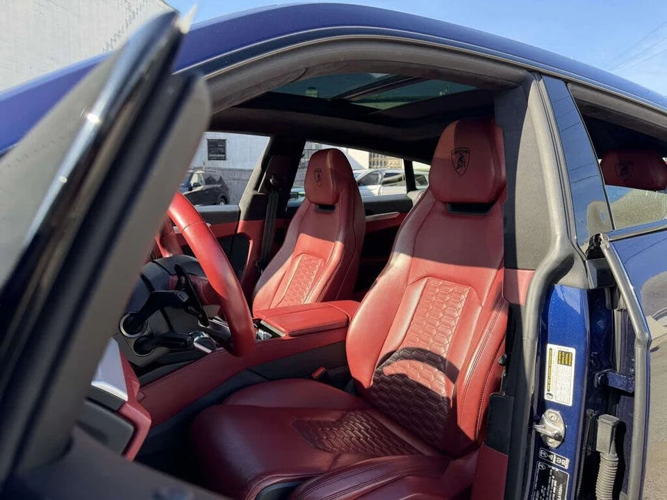 2022 Lamborghini Urus - Image 23 of 31