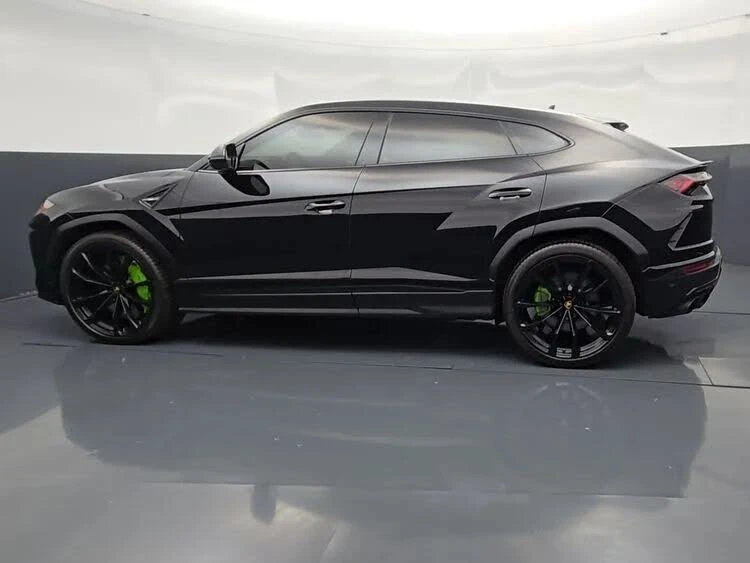 2022 Lamborghini Urus - Image 10 of 31