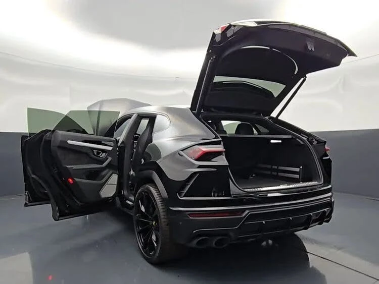 2022 Lamborghini Urus - Image 18 of 31
