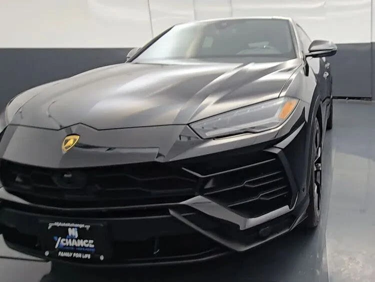 2022 Lamborghini Urus - Image 4 of 31