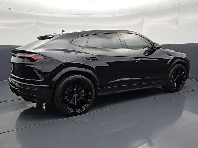 2022 Lamborghini Urus - Image 7 of 31