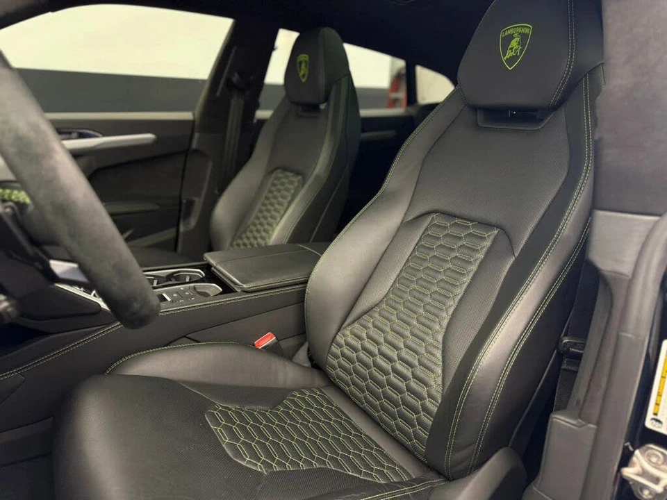 2022 Lamborghini Urus - Image 26 of 31