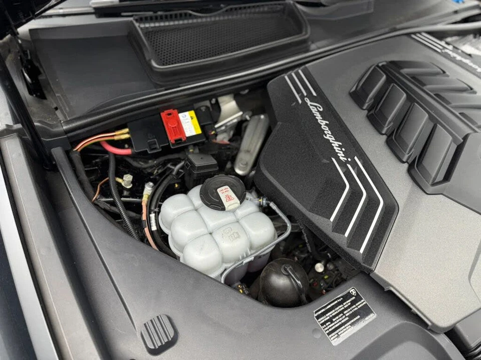 2022 Lamborghini Urus - Image 31 of 31