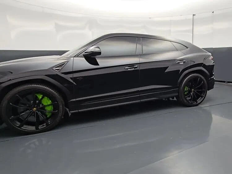 2022 Lamborghini Urus - Image 3 of 31