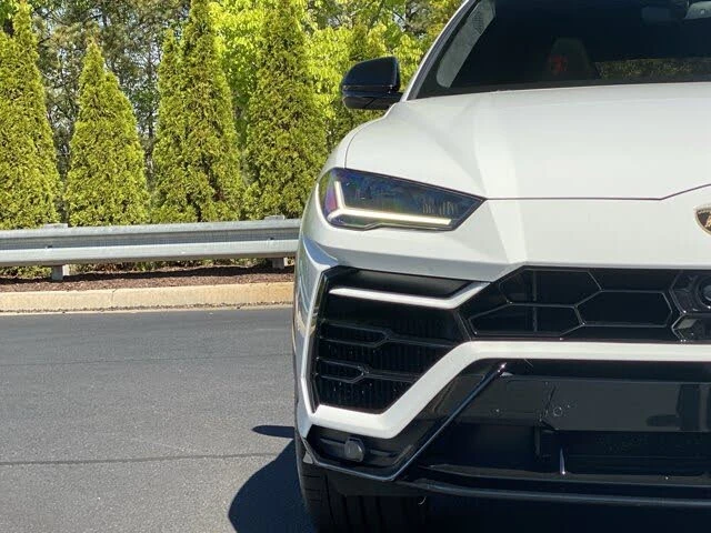 2022 Lamborghini Urus - Image 19 of 31