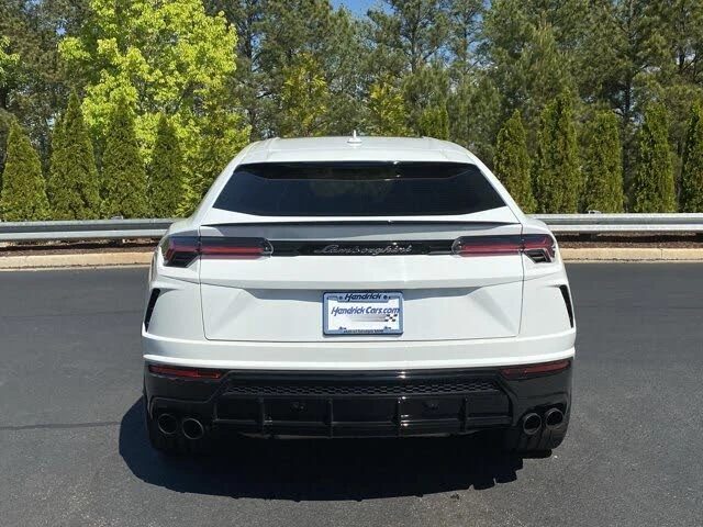 2022 Lamborghini Urus - Image 17 of 31