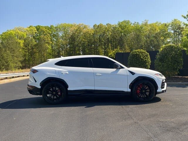 2022 Lamborghini Urus - Image 5 of 31