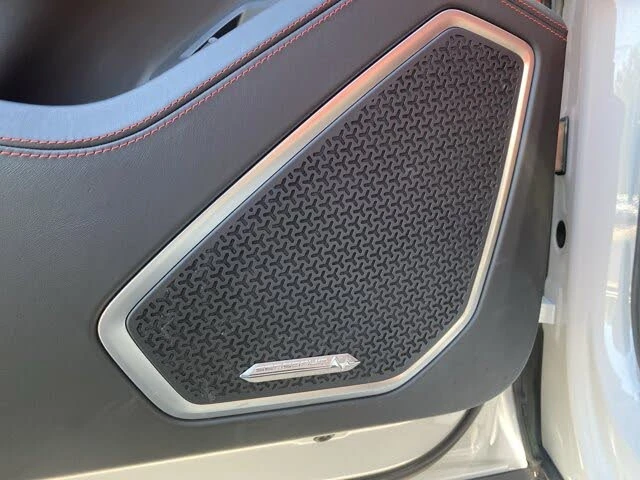 2022 Lamborghini Urus - Image 29 of 31