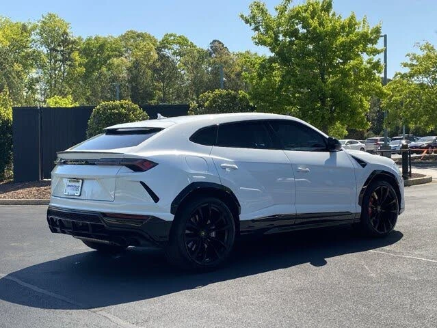 2022 Lamborghini Urus - Image 3 of 31