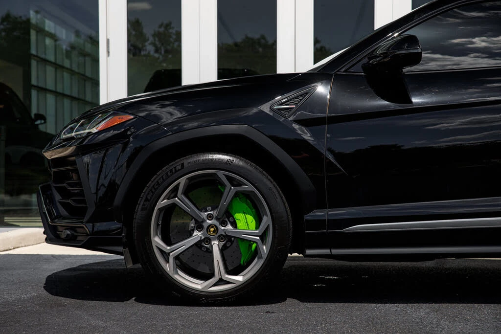 2022 Lamborghini Urus - Image 7 of 31