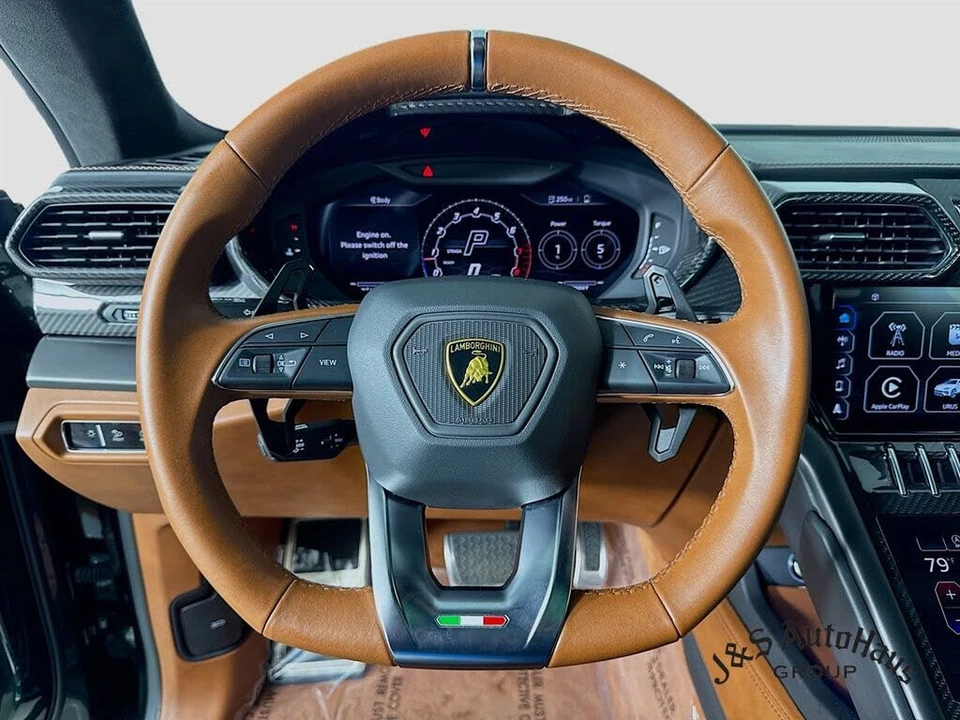 2022 Lamborghini Urus - Image 12 of 31