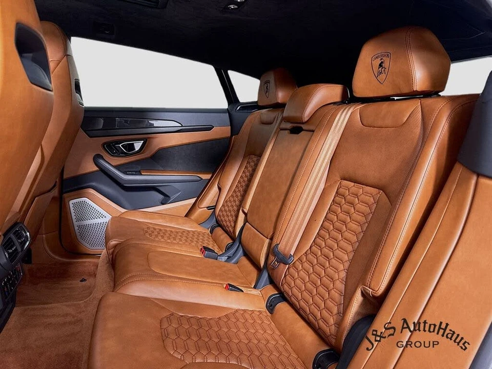 2022 Lamborghini Urus - Image 28 of 31