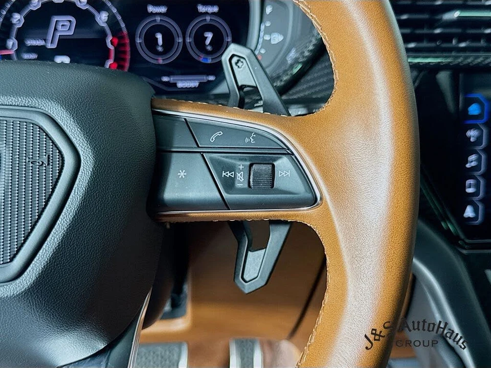 2022 Lamborghini Urus - Image 14 of 31