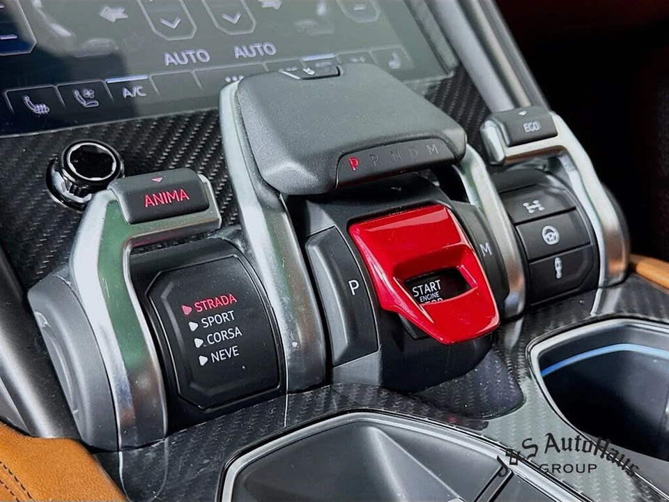 2022 Lamborghini Urus - Image 22 of 31