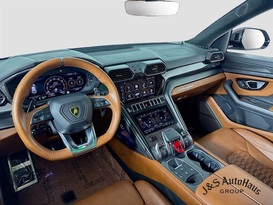 2022 Lamborghini Urus - Image 30 of 31