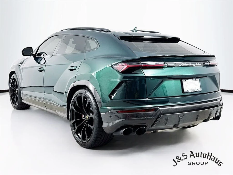 2022 Lamborghini Urus - Image 5 of 31
