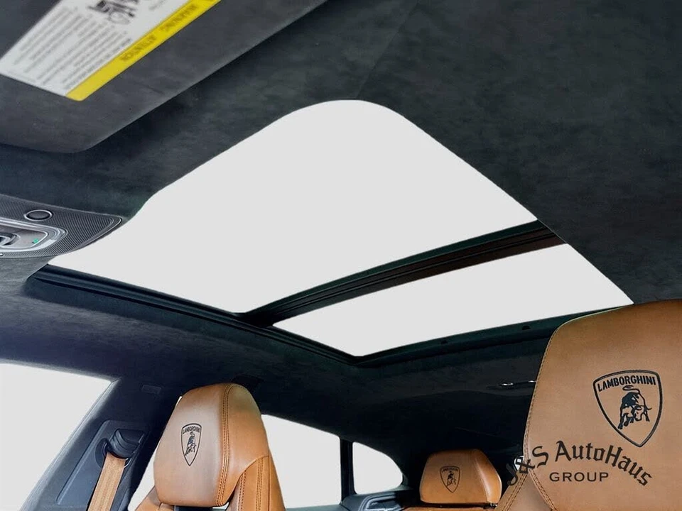 2022 Lamborghini Urus - Image 16 of 31