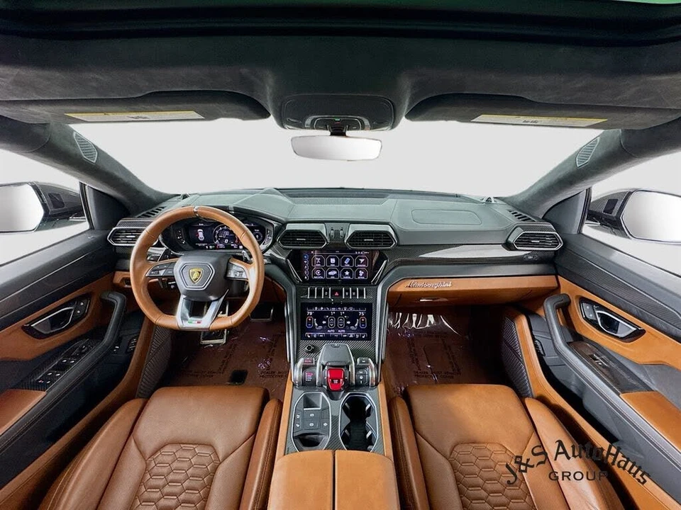 2022 Lamborghini Urus - Image 29 of 31