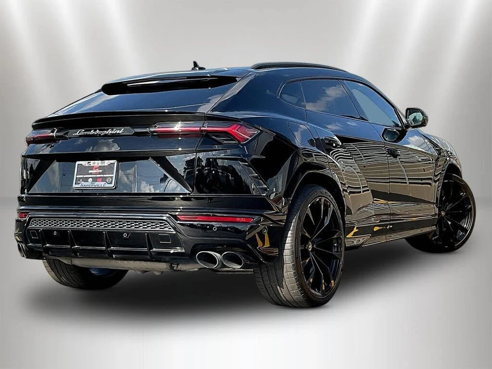 2022 Lamborghini Urus - Image 6 of 31