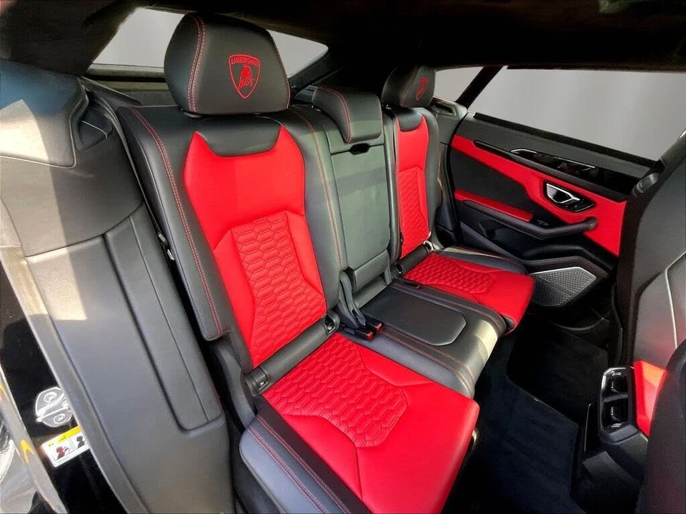 2022 Lamborghini Urus - Image 23 of 31
