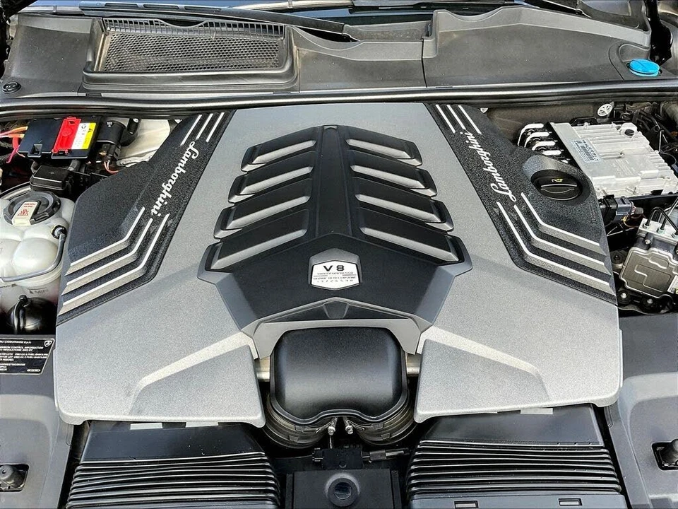 2022 Lamborghini Urus - Image 28 of 31