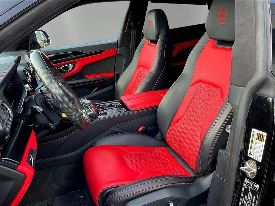 2022 Lamborghini Urus - Image 20 of 31