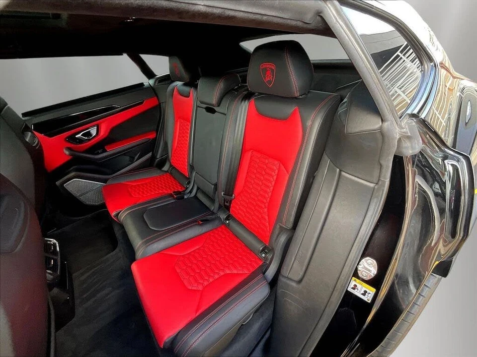 2022 Lamborghini Urus - Image 21 of 31