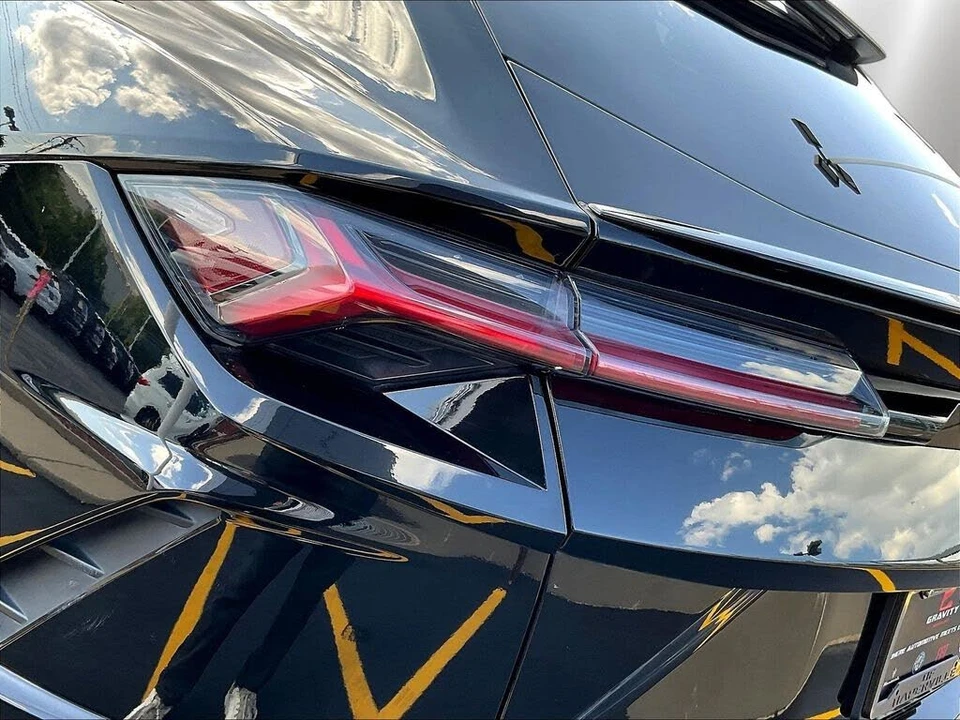 2022 Lamborghini Urus - Image 22 of 31